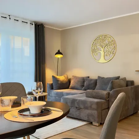 Haven Apartments Laupheim City Wlan Parkplatz Terrasse Balkon Buitenkant foto