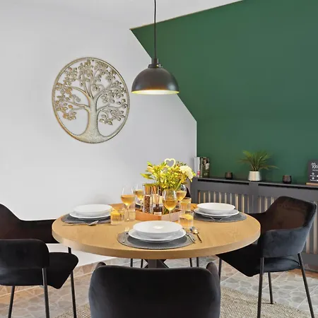 Haven Apartments Laupheim City Wlan Parkplatz Terrasse Balkon Buitenkant foto