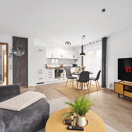 Haven Apartments Laupheim City Wlan Parkplatz Terrasse Balkon Buitenkant foto