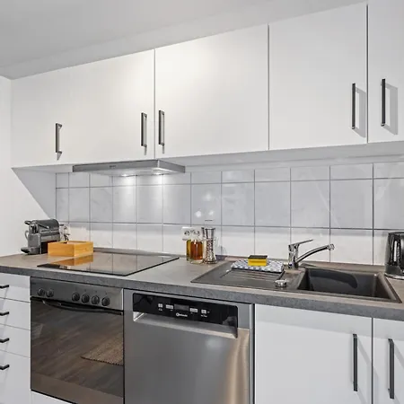Haven Apartments Laupheim City Wlan Parkplatz Terrasse Balkon Buitenkant foto