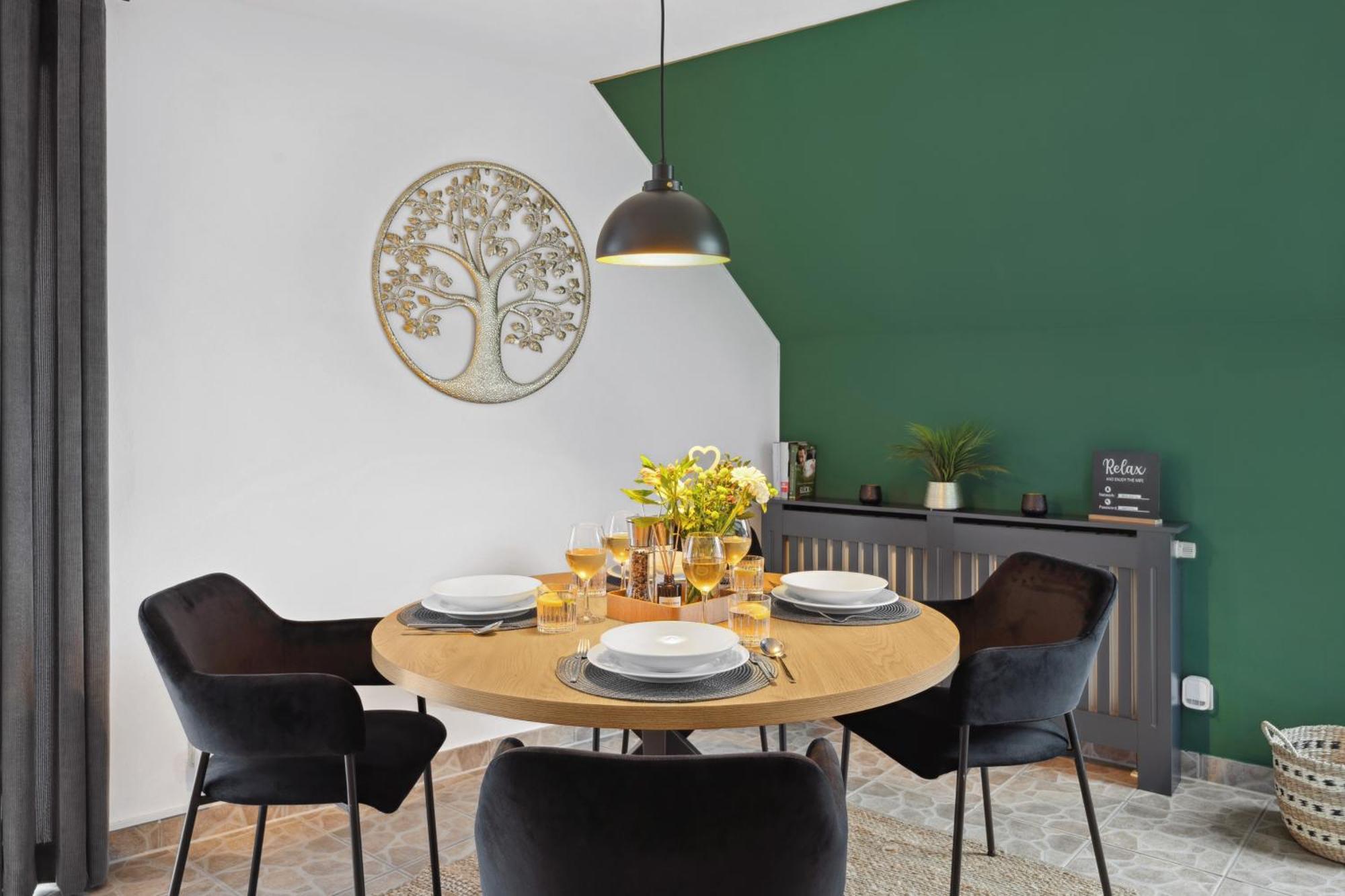 Haven Wlan Parkplatz Terrasse Balkon * Laupheim