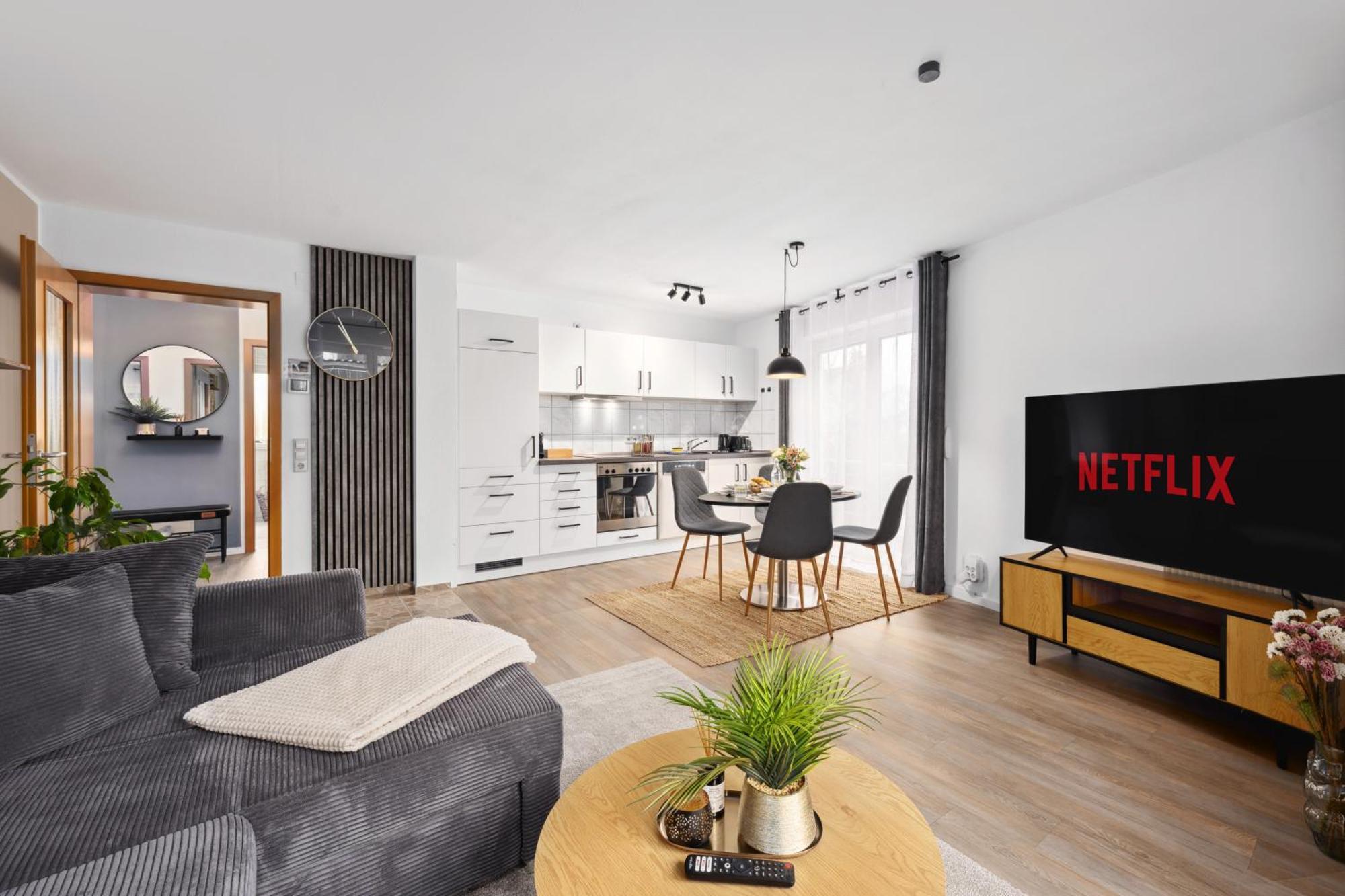 Haven Wlan Parkplatz Terrasse Balkon * Laupheim