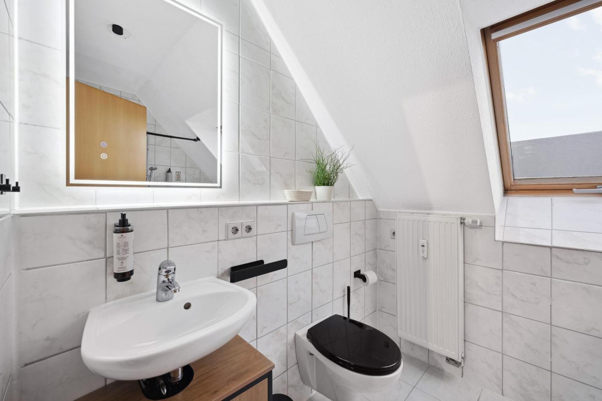 Haven Wlan Parkplatz Terrasse Balkon Apartment Laupheim